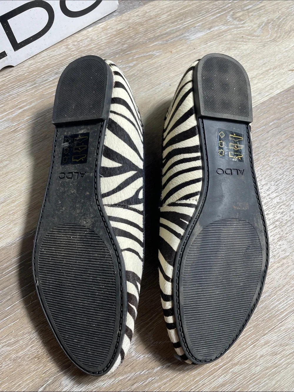 ALDO Zebra-Print “Ostlie 88” Slip-On Ballet Flats - size 8 WITH BOX!